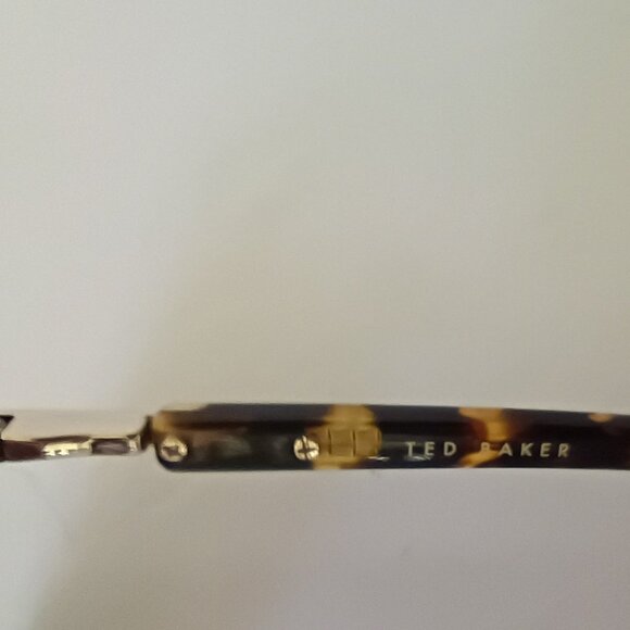 Ted Baker Sunglasses B587 Tortoise With Gold Complete Authentic Case Cloth EUC